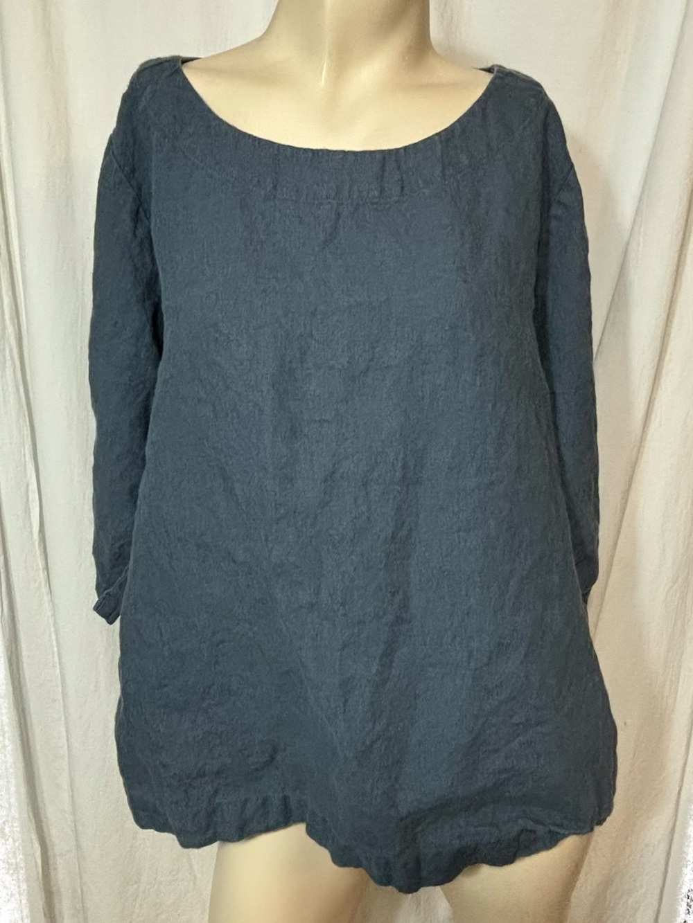 Not Perfect Linen large January linen dark grey blue top